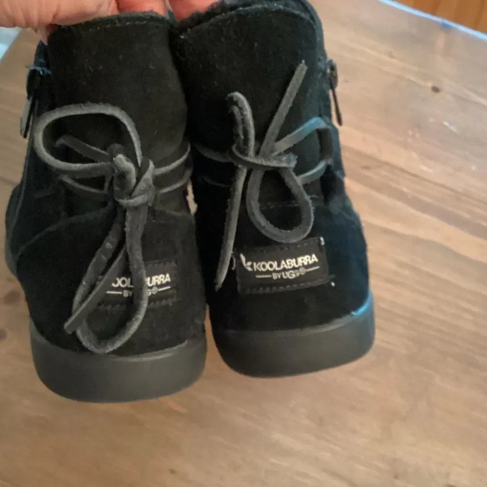 KOOLABURRA BY UGG SHAZI MINI BOOTS BLACK SIZE 8 BOOTS